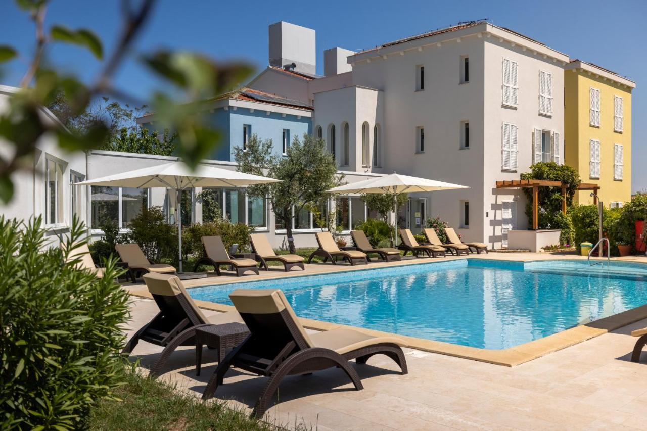 Hotel Manora Нерезине Экстерьер фото