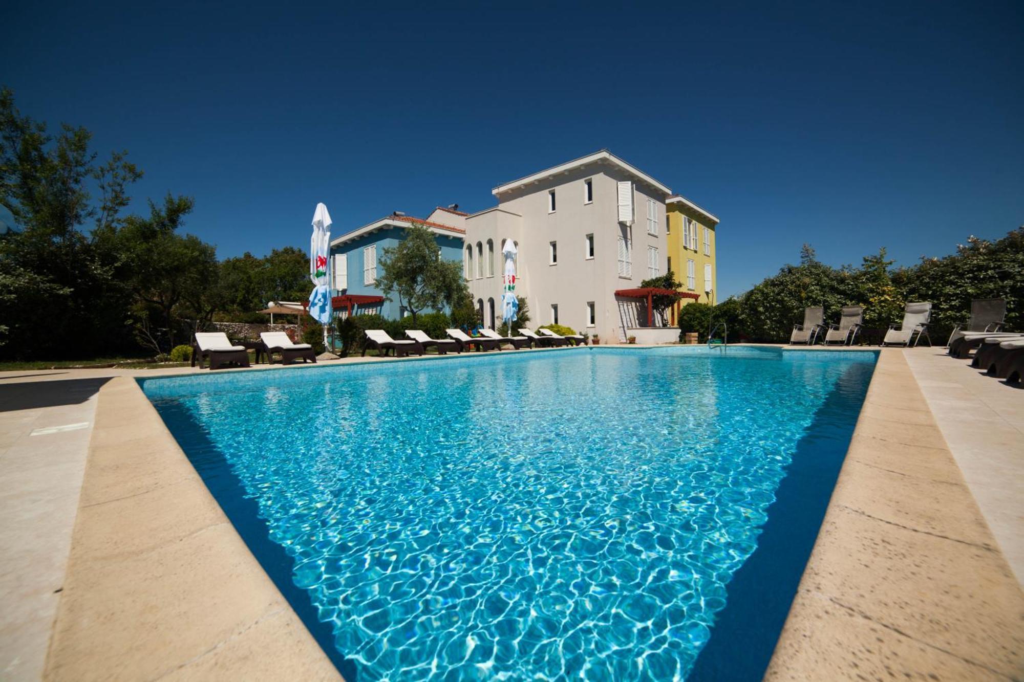 Hotel Manora Нерезине Экстерьер фото
