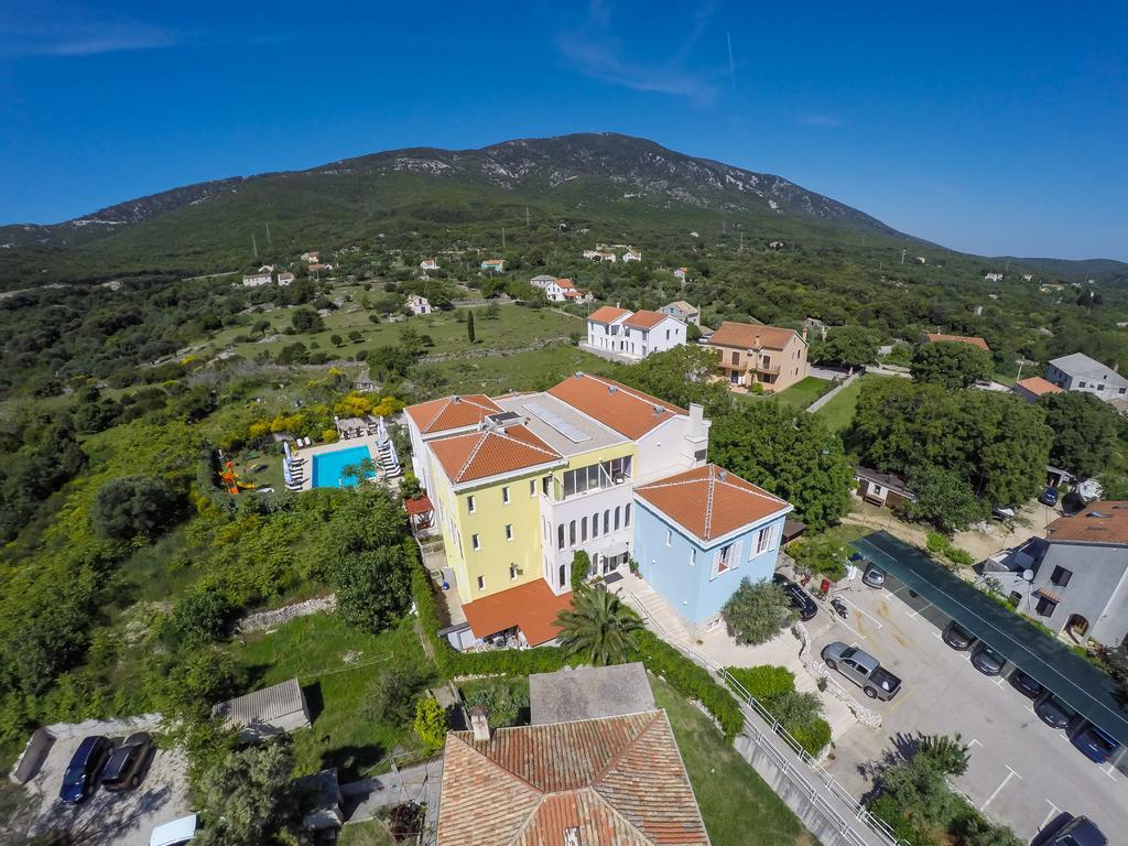 Hotel Manora Нерезине Экстерьер фото